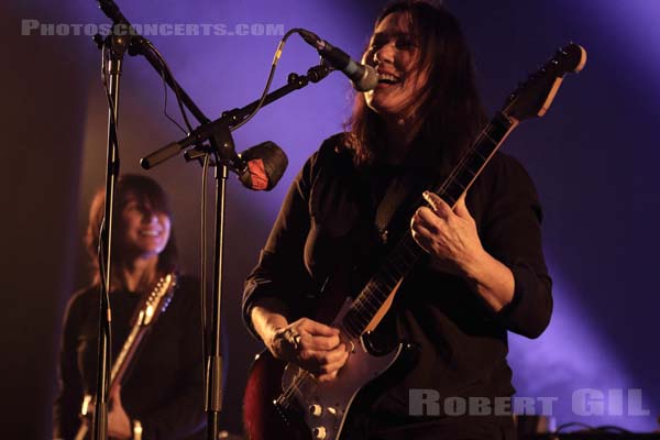 THE BREEDERS - 2018-11-21 - PARIS - Le Trianon - Kim Deal - Kelley Deal